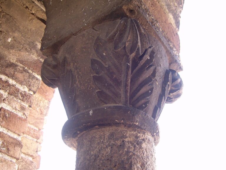 Cathedral Tower of Teramo: Bell Tower of the Cathedral Basilica