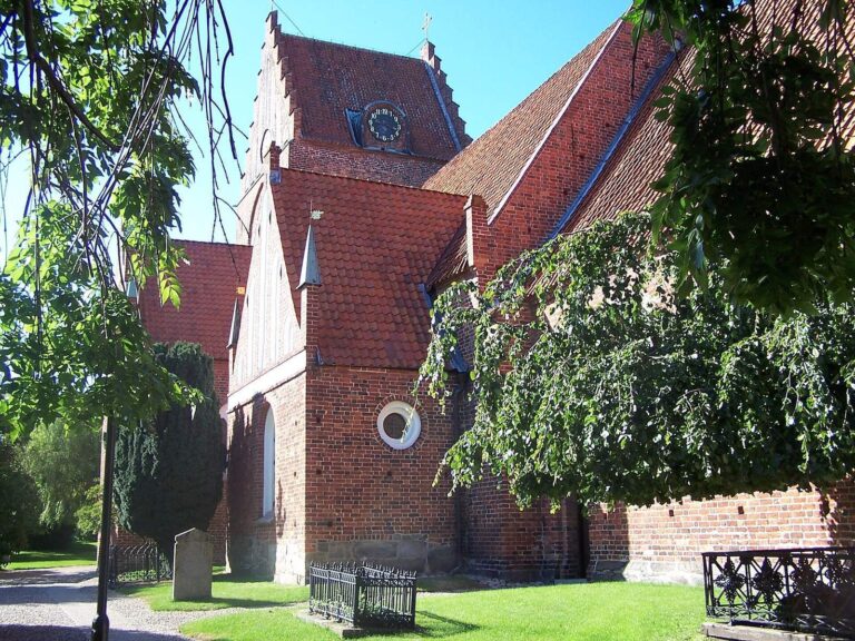St Nicholas Church, Sölvesborg: A Medieval Gothic Parish Church