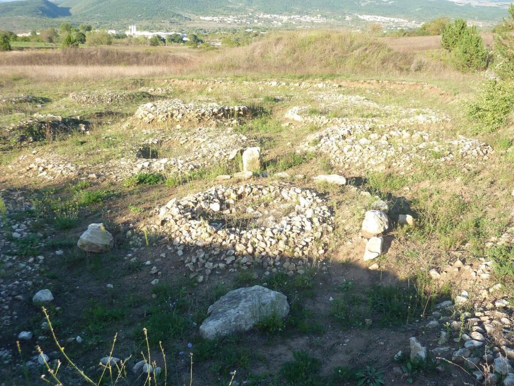 Necropolis of Fossa: A Vestini Burial Ground in Italy 2 Necropolis of Fossa