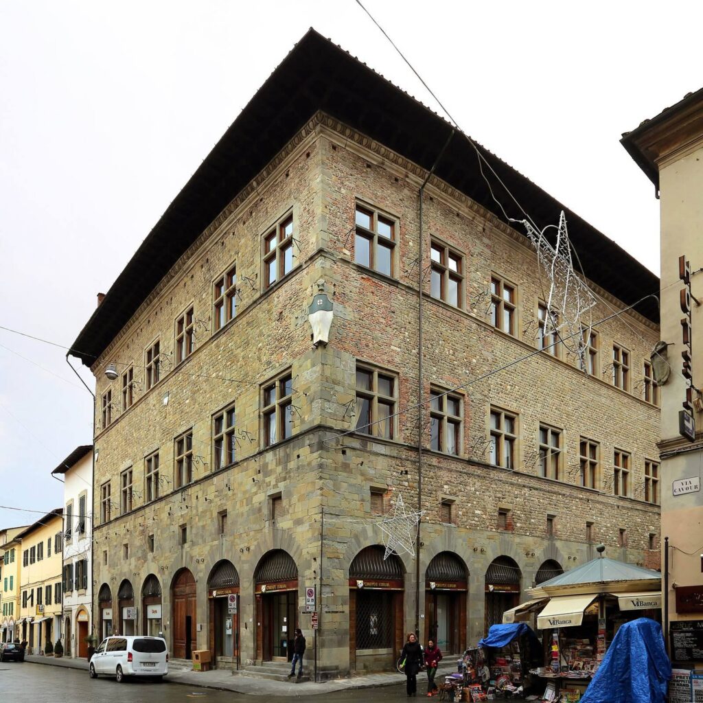 Palazzo Panciatichi: A Medieval Private Palace in Pistoia 1 Palazzo Panciatichi, Pistoia