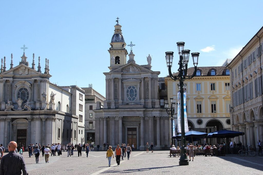 San Carlo Borromeo, Turin: A Baroque Church 1 San Carlo Borromeo, Turin