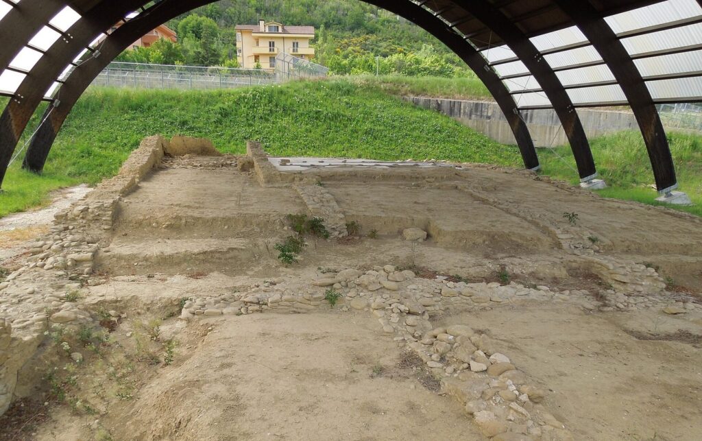 Necropolis of Ponte Messato: A Pre-Roman and Roman Burial Ground in Teramo 3 Necropolis of Ponte Messato