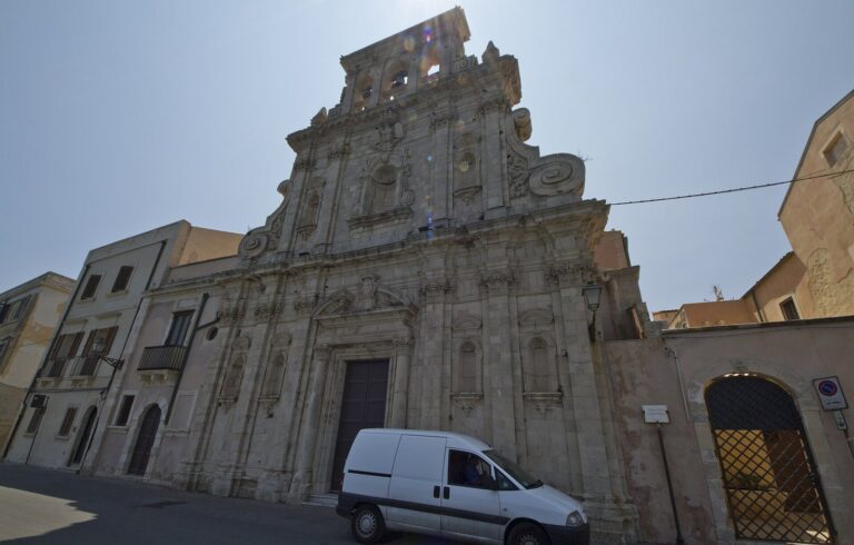 Spirito Santo: A Baroque Church on Ortigia, Syracuse