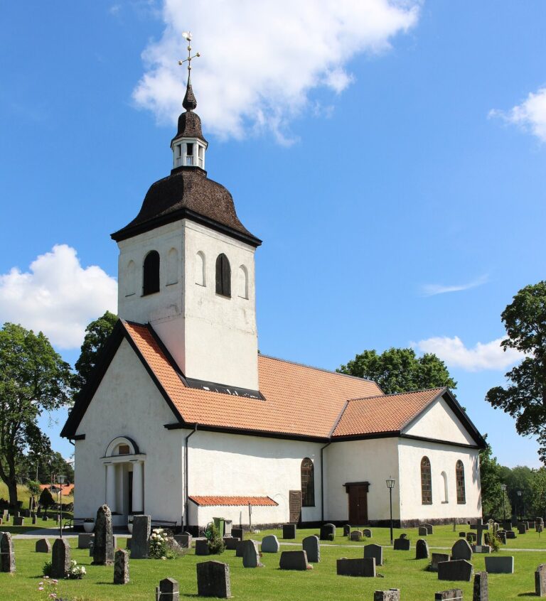 Vårdinge Church: A Medieval Parish Church in Sweden
