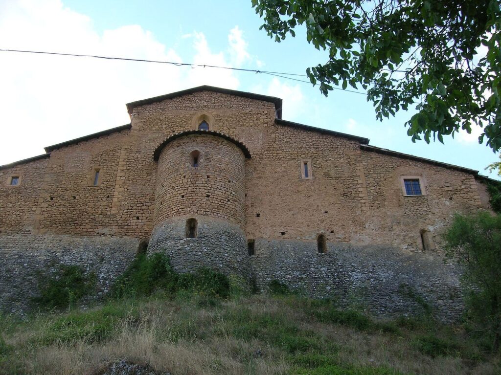 Church of Santa Maria Assunta: A Romanesque Church in Assergi, Italy 2 chiesa di Santa Maria Assunta