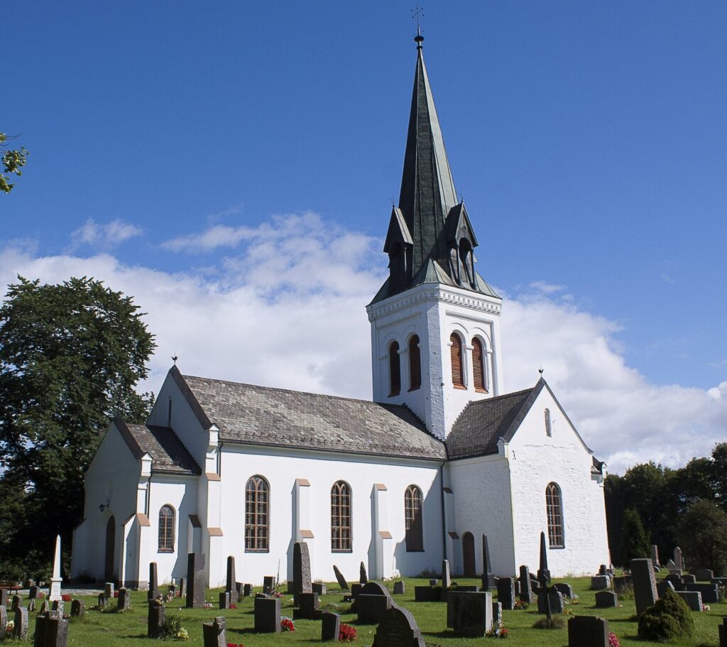 Eidsvoll Church: A Medieval Stone Parish Church in Norway 1 Eidsvoll Church