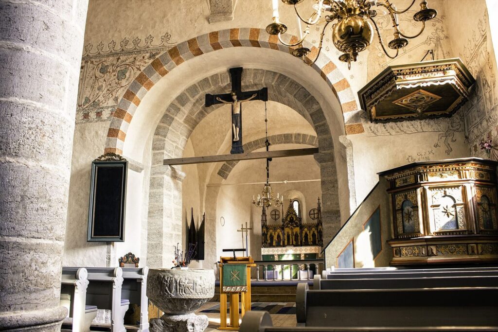 Ganthem Church: A Romanesque Church on Gotland 2 Ganthem Church