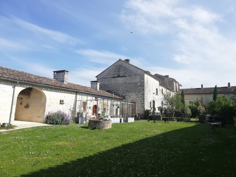 Logis de Chalonne: A Country Manor in Gond-Pontouvre, France