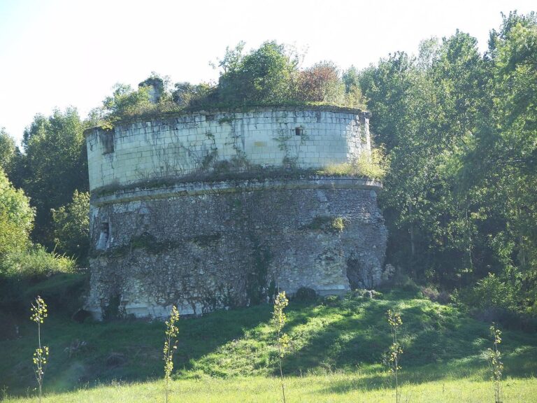 The Architect’s Tower: A Sixteenth-Century Fortified Tower in France