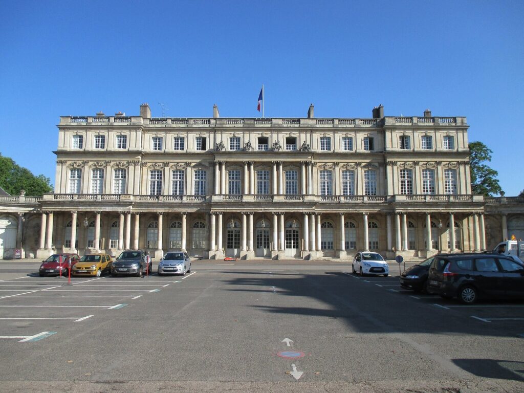Palais du gouvernement de Nancy: An Eighteenth-Century Government and Military Headquarters 1 Palais du gouvernement de Nancy