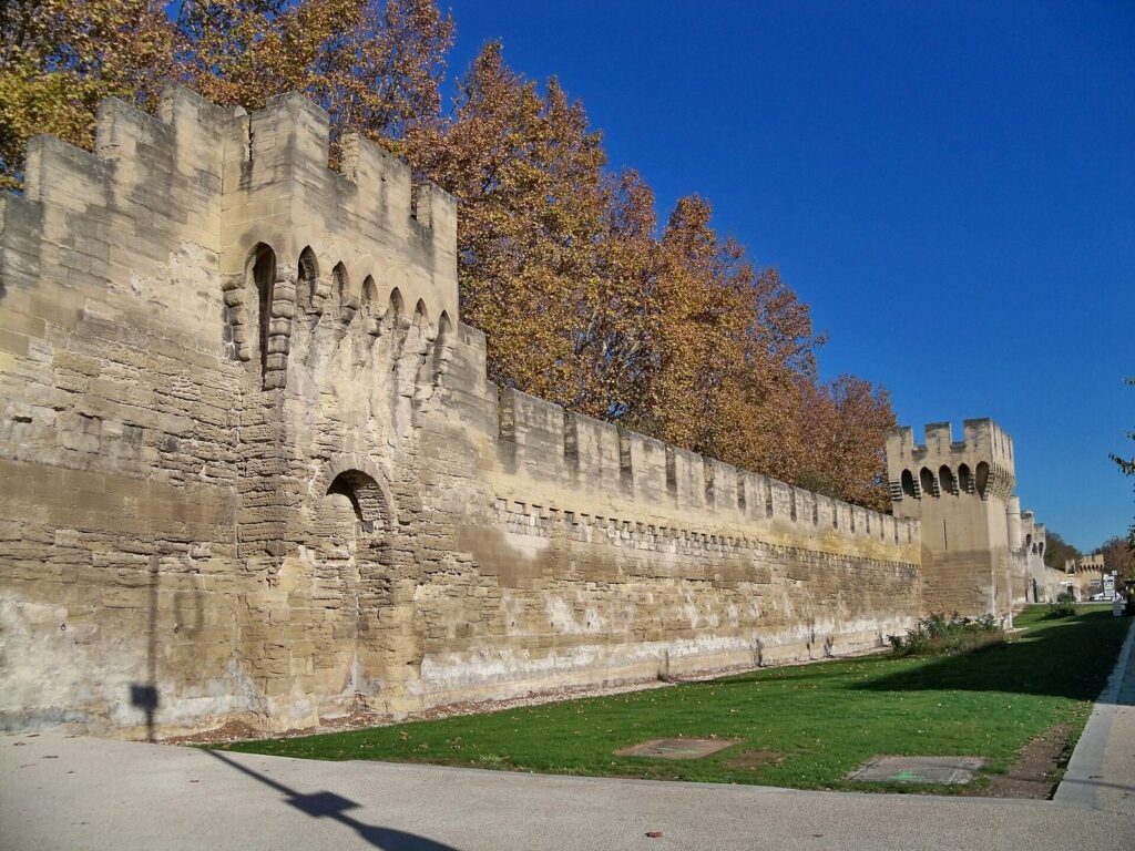 Avignon City Walls: The Medieval Defensive Circuit of Avignon, France 1 Avignon city wall