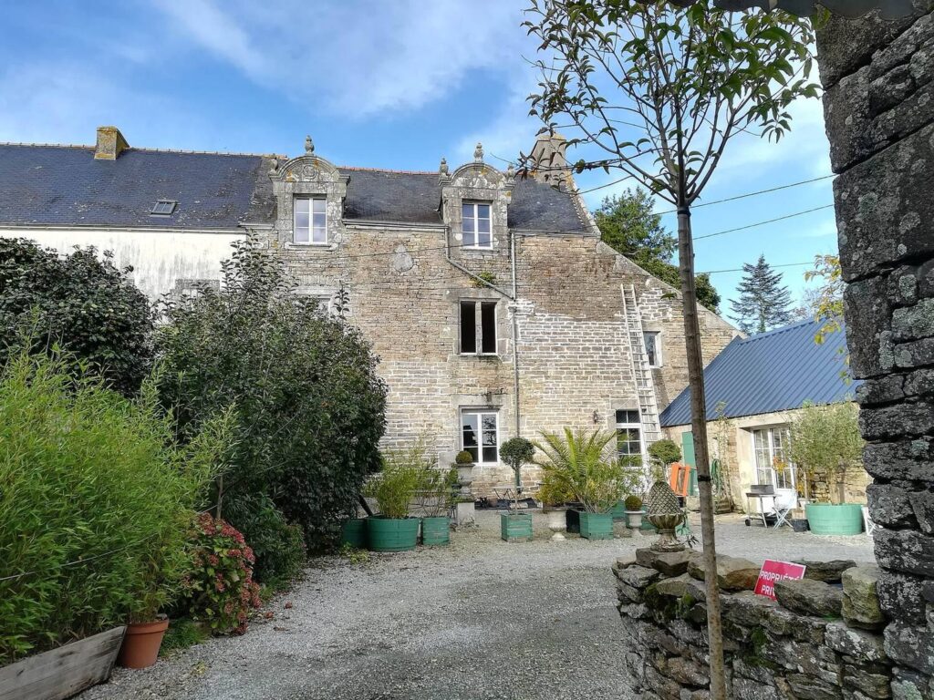 Maner Toulgouët: A Sixteenth-Century Manor House in France 2 Maner Toulgoad