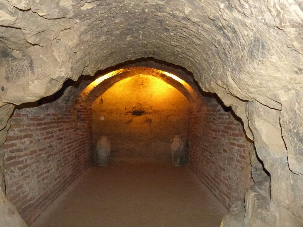 Castella de Saint-Sulpice: A Medieval Castle and Underground Passage 2 Castella de Saint-Sulpice