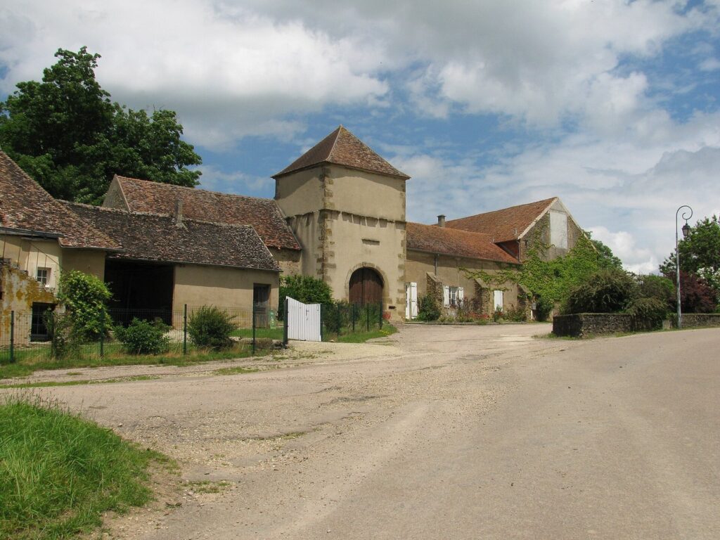 Château de Domecy-sur-Cure