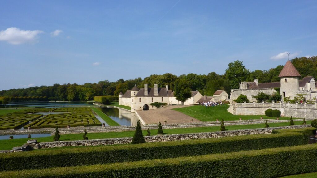 Domaine of Villarceaux: A Historic Estate in Chaussy, France 2 Domaine of Villarceaux