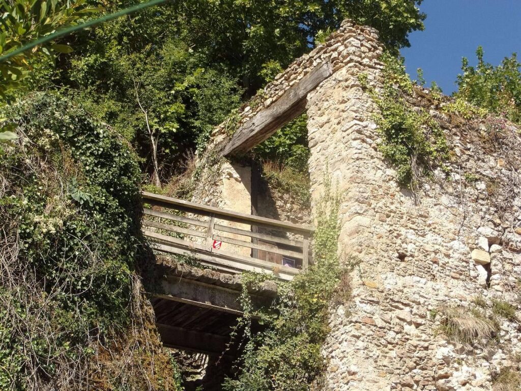 Montbazon Castle: A Medieval Fortress in France 3 Castle Site of Montbazon