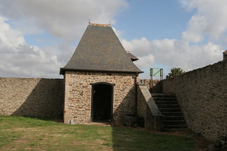 Malouinière du Puits Sauvage: An Eighteenth-Century Country House in Saint-Malo
