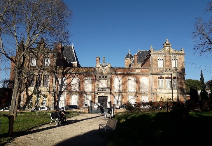 Marquis de Panat Castle: A 19th-Century Residence in L’Isle-Jourdain 1 Château du marquis de Panat