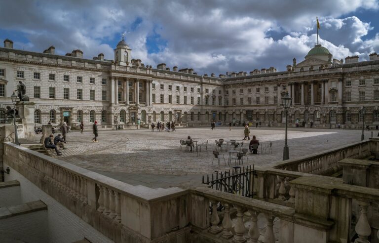 Somerset House: A London Palace, Government Building, and Cultural Centre