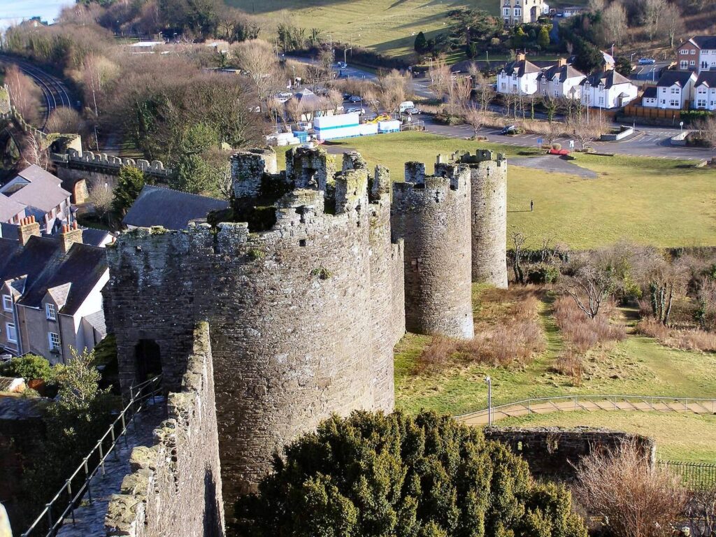 Conwy Town Walls: Defences of Edward I’s Planned Town 2 Conwy Town Walls