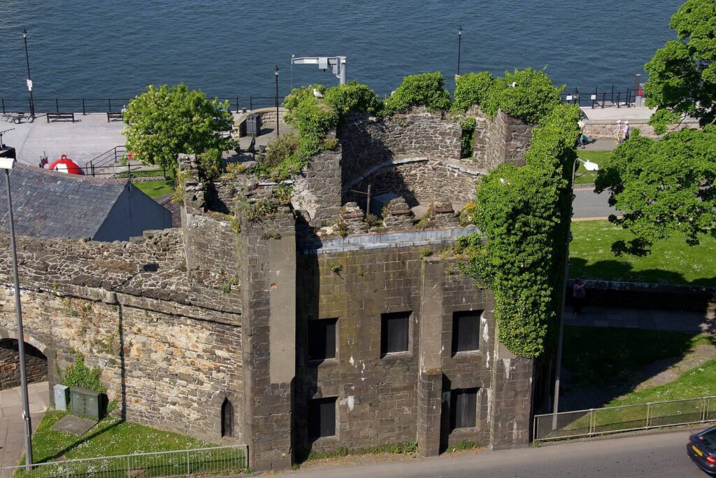 Conwy Town Walls: Defences of Edward I’s Planned Town 3 Conwy Town Walls