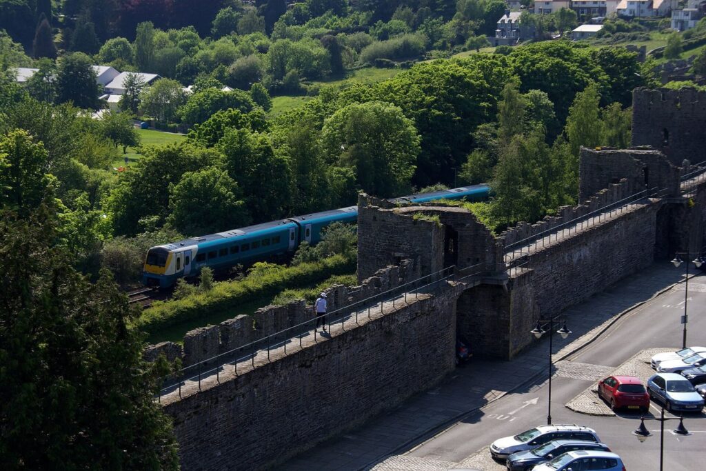 Conwy Town Walls: Defences of Edward I’s Planned Town 4 Conwy Town Walls
