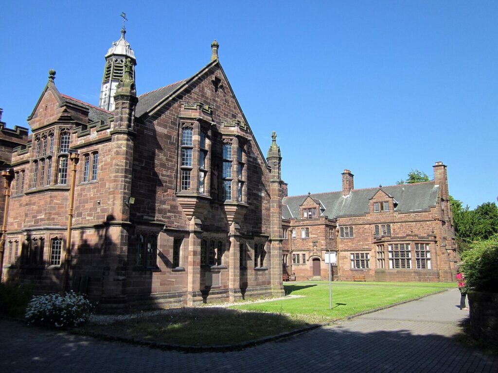Gladstone's Library: A Residential Library and National Memorial in Wales 1 Gladstone's Library