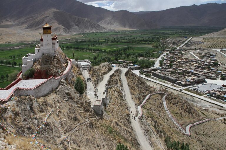 Yungbulakang Palace: A Tibetan Royal Palace and Buddhist Monastery