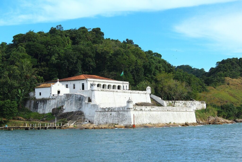 Fortress of Santo Amaro da Barra Grande: A Coastal Defense of Santos 1 Fortress of Santo Amaro da Barra Grande