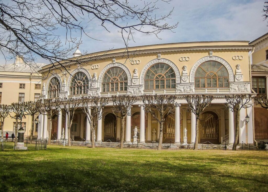 Pavlovsk Palace: An Imperial Residence in Russia 2 Pavlovsk Palace