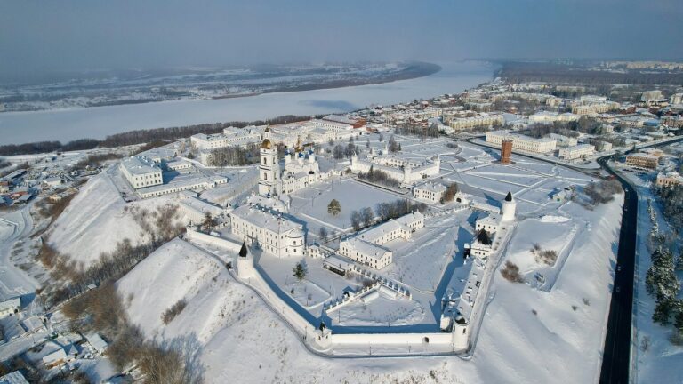 Tobolsk Kremlin: Siberia’s Stone Fortress and Administrative Center