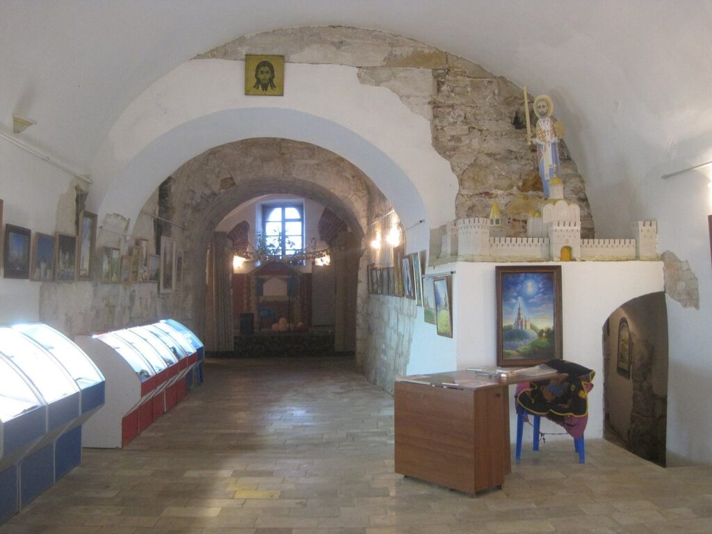 Mozhaysk Kremlin: A Russian Frontier Fortress and Princely Center 2 Mozhaysk Kremlin