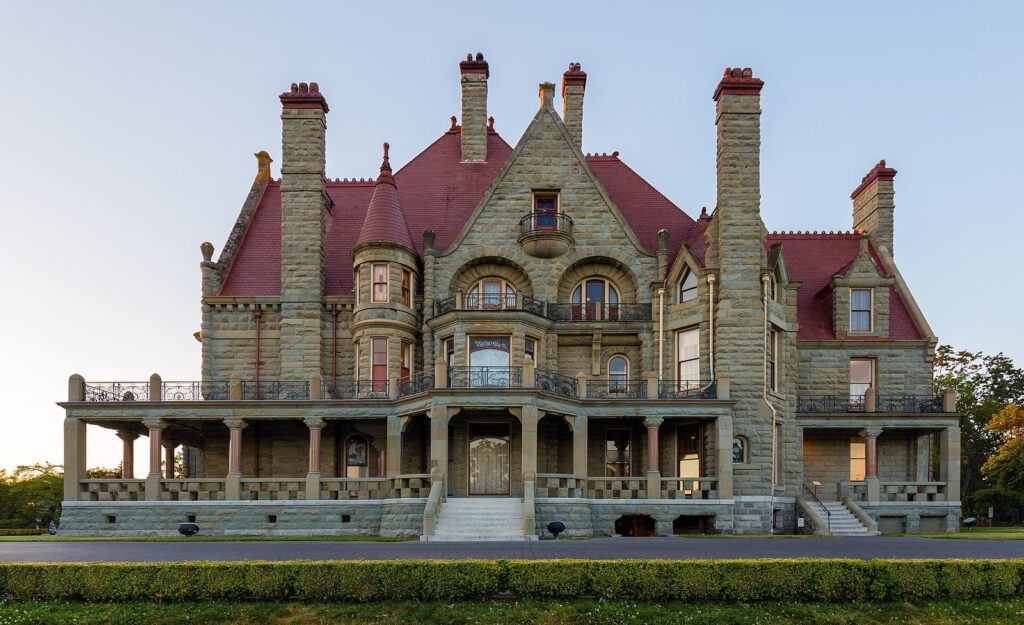 Craigdarroch Castle: A Victorian-Era Mansion and Historic Museum in Victoria, Canada 2 Craigdarroch Castle