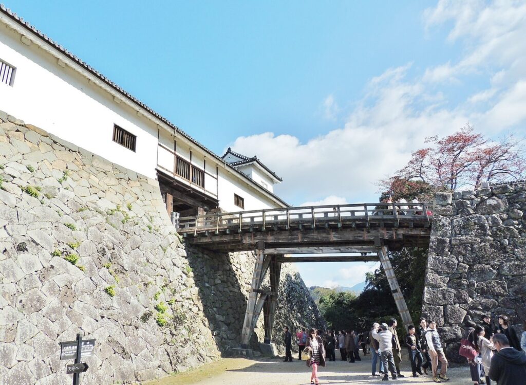 Hikone Castle: A Tokugawa-Era Administrative and Military Stronghold 3 Hikone Castle