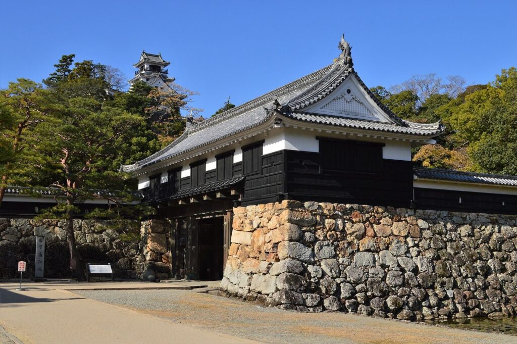 Kōchi Castle: Seat of the Tosa Domain in Japan 1 Kōchi Castle
