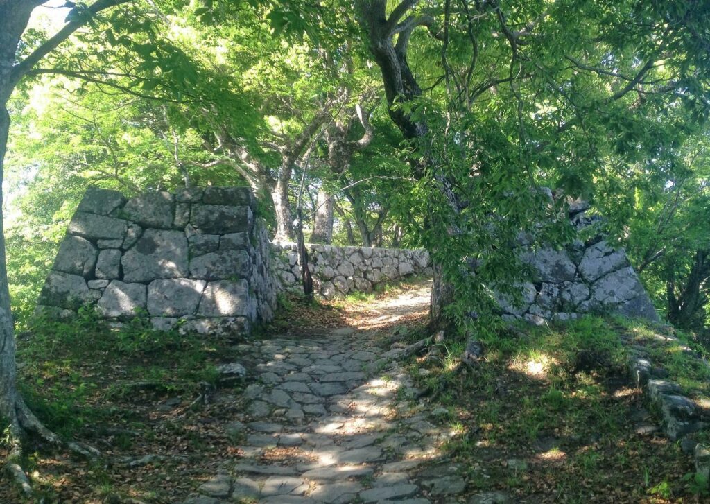 Saiki Castle: A Stone-Walled Mountain Castle in Japan 4 Saiki Castle