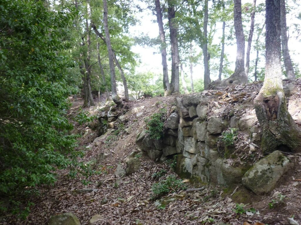 Kanjōsan Castle: A Mountain Fortress in Hyōgo, Japan 2 Kanjōsan Castle