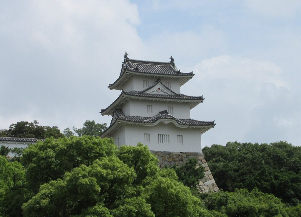 Akashi Castle: A Stronghold for Shogunal Control of Western Japan 1 Akashi Castle