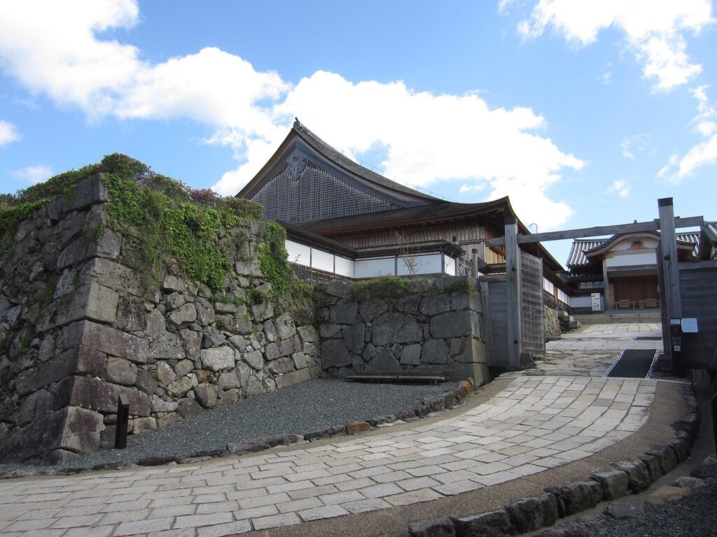 Sasayama Castle: A Japanese Castle and Domain Seat 2 Sasayama Castle