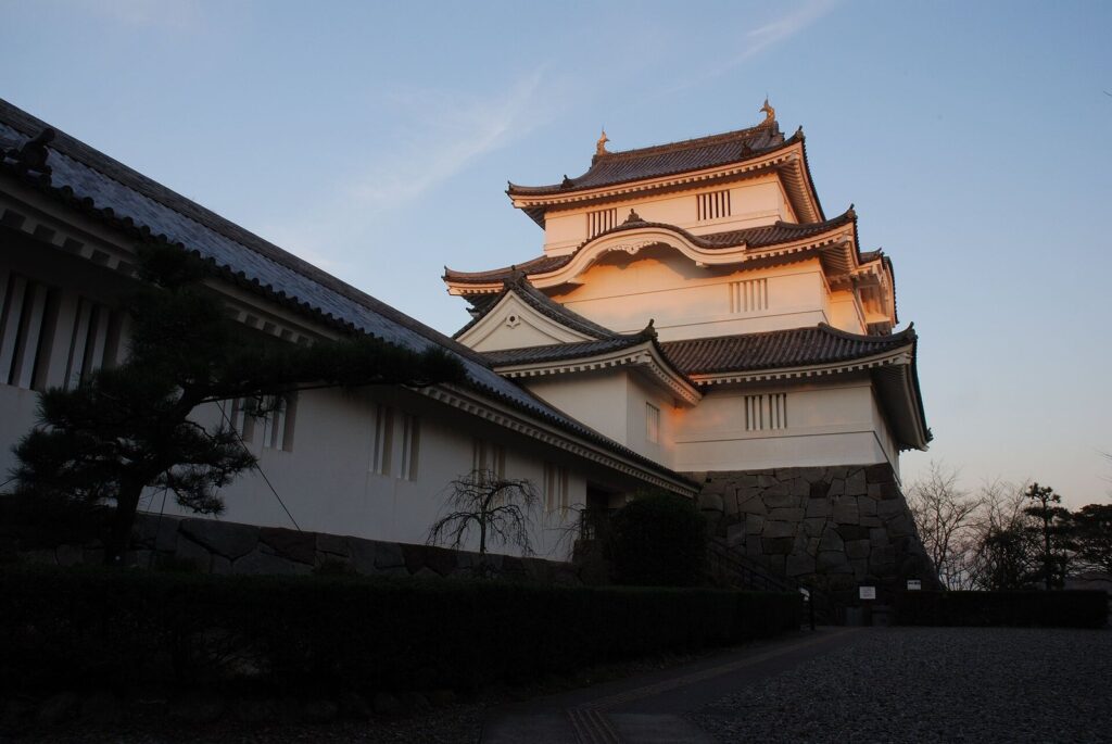 Ōtaki Castle: A Hill Castle and Domain Center in Japan 2 Ōtaki Castle