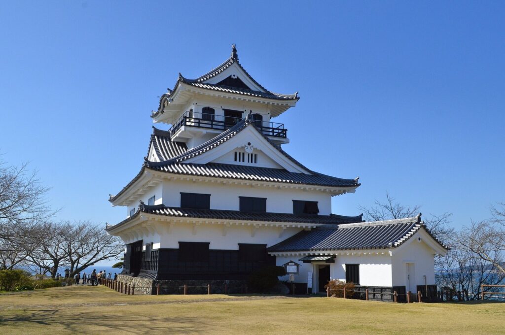 Tateyama Castle: A Mountain Castle Built to Guard Edo Bay 1 Tateyama Castle
