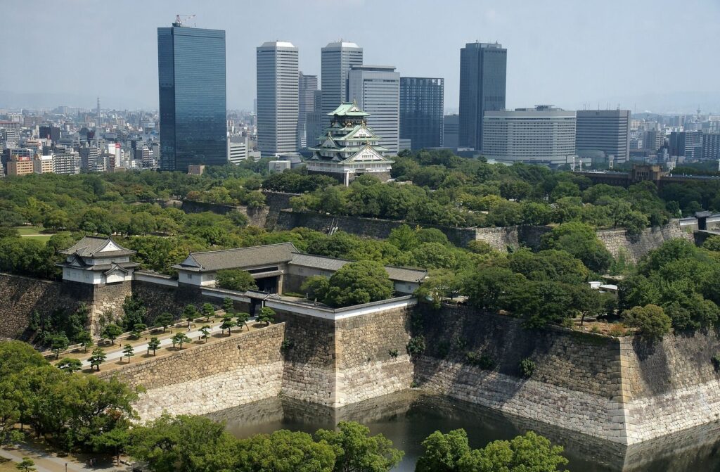 Osaka Castle: A Strategic Stronghold Rebuilt under the Tokugawa 2 Osaka Castle