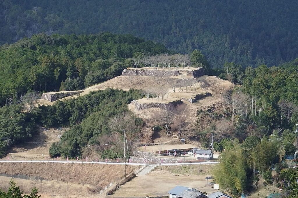Akagi Castle: A Late-Sixteenth-Century Military Base in Kii, Japan 1 Akagi Castle
