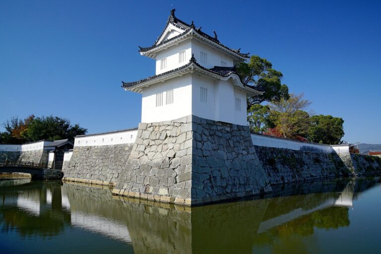 Akō Castle: A Coastal Fortress and Domain Center in Japan