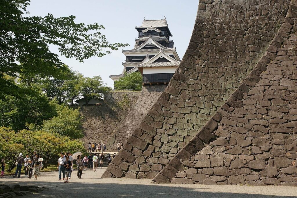 Kumamoto Castle: A Historic Hilltop Fortress in Japan 1 Kumamoto Castle