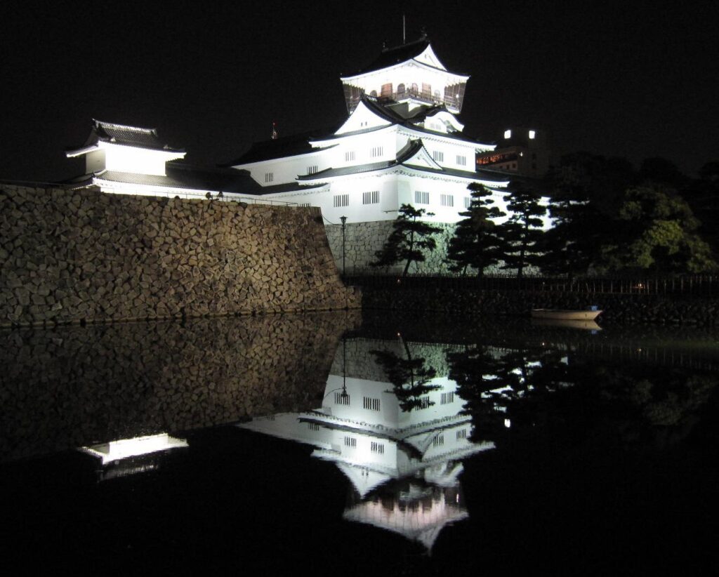 Toyama Castle: Seat of Toyama Domain 1 Toyama Castle