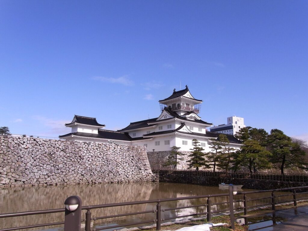 Toyama Castle: Seat of Toyama Domain 3 Toyama Castle