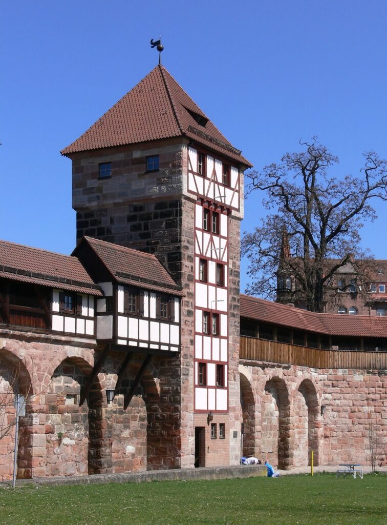 City Walls of Nuremberg: Medieval and Early Modern Fortifications 3 City walls of Nuremberg