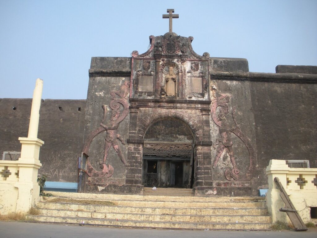 Saint Jerome's Fort: A Portuguese Fortification in Daman, India 2 Saint Jeronimo's Fort