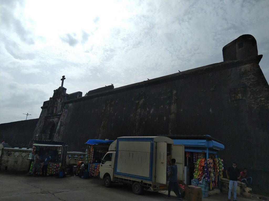 Saint Jerome's Fort: A Portuguese Fortification in Daman, India 3 Saint Jeronimo's Fort